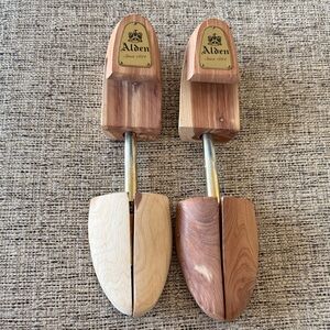 Alden cedar shoe trees